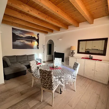 Porta Saragozza Apartman *