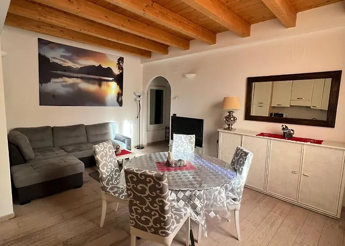 Porta Saragozza Apartmán *