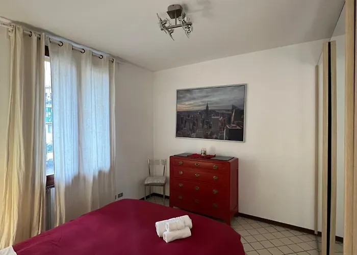 Porta Saragozza Lägenhet *